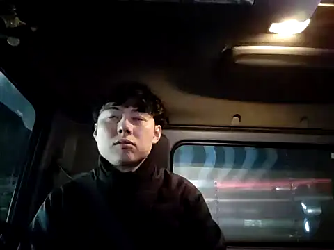 Snapshot of whitebriefboy chatting on January 29, 2:10 pm whitebriefboy online show from January 29, 2:10 pm