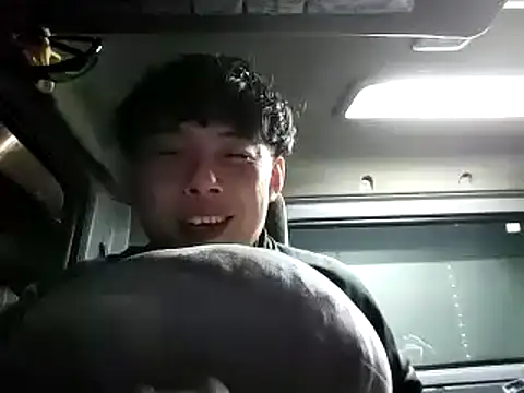 Snapshot of whitebriefboy chatting on January 29, 5:13 pm whitebriefboy online show from January 29, 5:13 pm