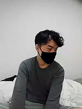 Snapshot of whitebriefboy chatting on February 1, 4:35 am whitebriefboy online show from February 1, 4:35 am