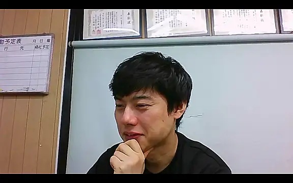 Snapshot of whitebriefboy chatting on October 1, 12:22 pm whitebriefboy online show from October 1, 12:22 pm