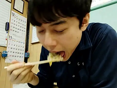 Snapshot of whitebriefboy chatting on November 9, 2:48 pm whitebriefboy online show from November 9, 2:48 pm