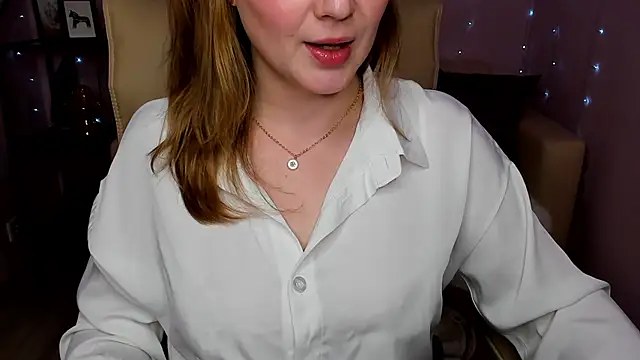 Snapshot of Helens_love chatting on February 6, 5:14 am Helens love online show from February 6, 5:14 am