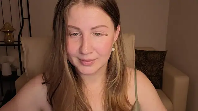 Snapshot of Helens_love chatting on September 18, 1:18 am Helens love online show from September 18, 1:18 am