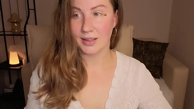 Snapshot of Helens_love chatting on September 25, 1:31 am Helens love online show from September 25, 1:31 am