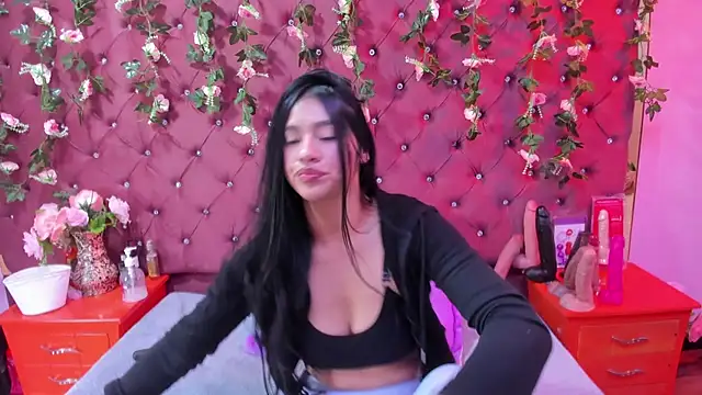 Snapshot of Mariana_Prin chatting on December 14, 2:39 am Mariana Prin online show from December 14, 2:39 am