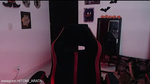 hitomi arata online show from October 15, 10:10 pm