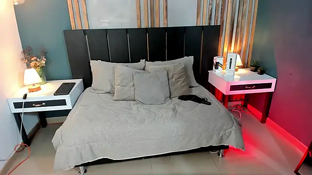 Snapshot of Janne_lee chatting on December 4, 9:01 pm Janne lee online show from December 4, 9:01 pm