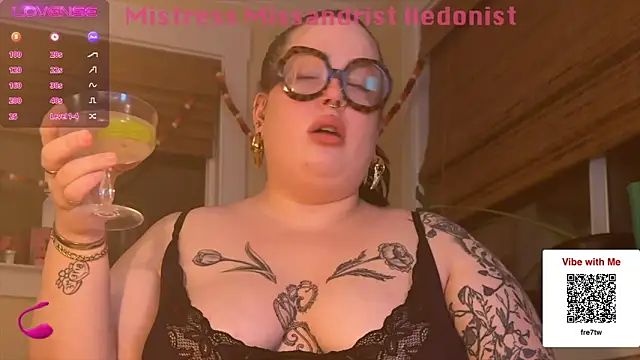 Snapshot of MissBika chatting on December 6, 5:53 am MissBika online show from December 6, 5:53 am