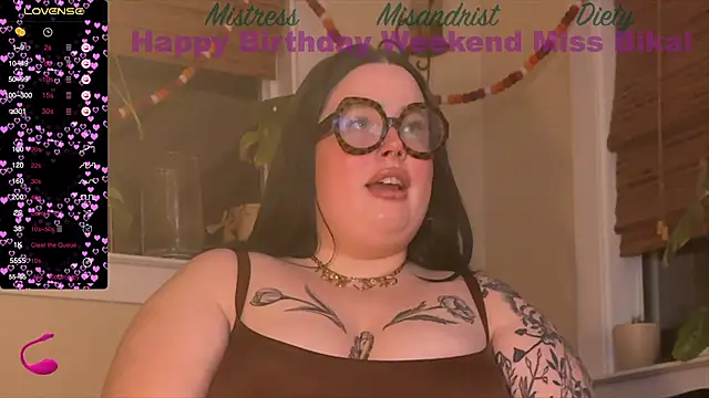 Snapshot of MissBika chatting on January 13, 4:39 am MissBika online show from January 13, 4:39 am