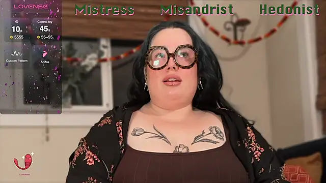 Snapshot of MissBika chatting on February 17, 2:31 am MissBika online show from February 17, 2:31 am