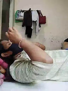 riya190 online show from February 6, 5:09 pm