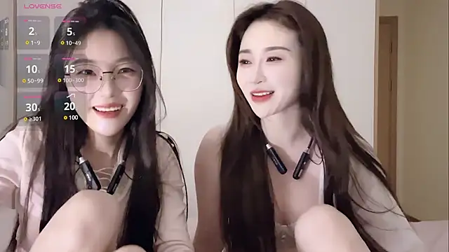 Snapshot of Sweet-Angel999 chatting on February 3, 2:34 pm Sweet-Angel999 online show from February 3, 2:34 pm