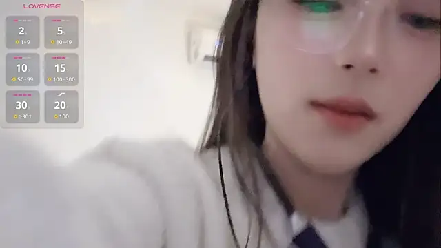 Snapshot of Sweet-Angel999 chatting on February 14, 5:25 pm Sweet-Angel999 online show from February 14, 5:25 pm