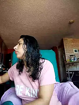 Im Alma  online show from April 22, 1:12 pm