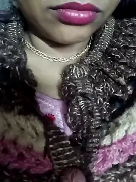 Wifesuman40 online show from December 12, 5:37 pm