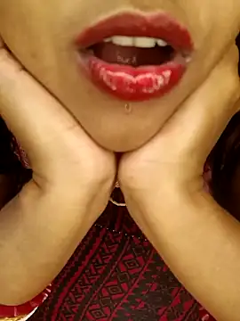 Wifesuman40 online show from December 28, 10:36 am