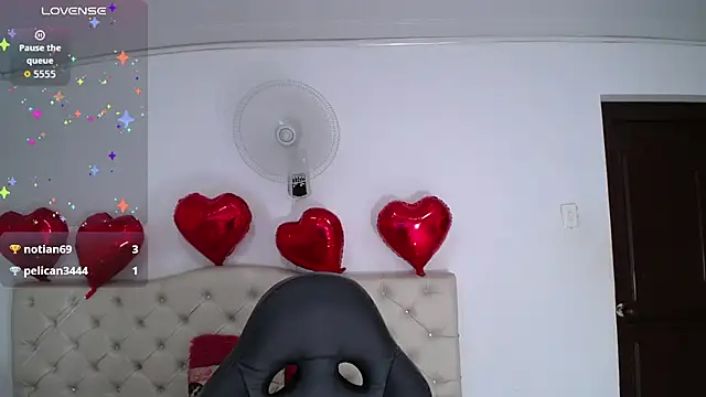 Snapshot of cristal_horny19 chatting on September 15, 8:58 am cristal horny19 online show from September 15, 8:58 am