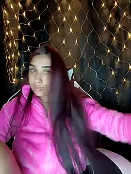 Snapshot of ifeelverywet_andhot chatting on October 25, 5:15 am ifeelverywet andhot online show from October 25, 5:15 am