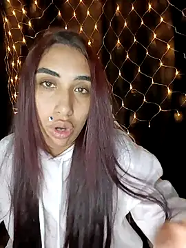 Snapshot of ifeelverywet_andhot chatting on November 8, 5:07 am ifeelverywet andhot online show from November 8, 5:07 am