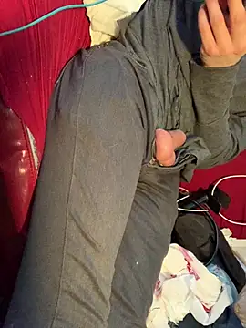 Snapshot of skatebored chatting on March 14, 9:00 pm skatebored online show from March 14, 9:00 pm