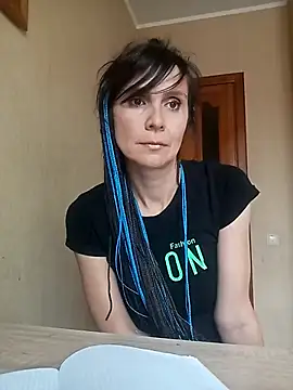 Francenia lolis online show from September 19, 8:05 am