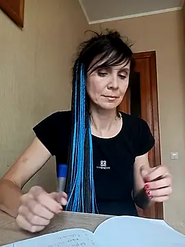 Francenia lolis online show from October 8, 9:29 am