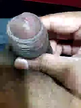 Snapshot of horneylover2024 chatting on March 5, 2:14 am horneylover2024 online show from March 5, 2:14 am