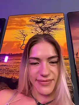 -Sexy Barbie- online show from April 13, 6:19 am