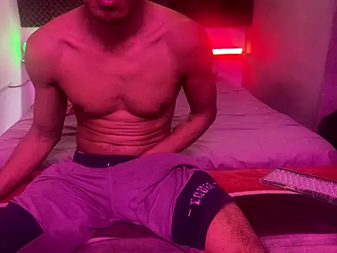 Snapshot of thesummerboy chatting on September 30, 5:07 pm thesummerboy online show from September 30, 5:07 pm