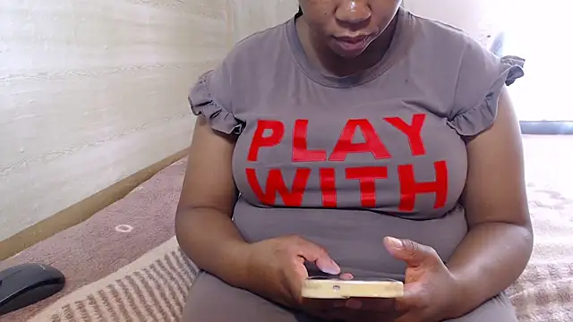 Snapshot of FlavoredNia chatting on December 9, 10:00 am FlavoredNia online show from December 9, 10:00 am