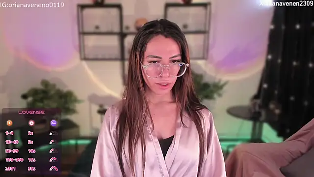 electra goddes online show from November 17, 9:20 pm