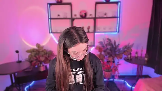 electra goddes online show from November 29, 4:37 am