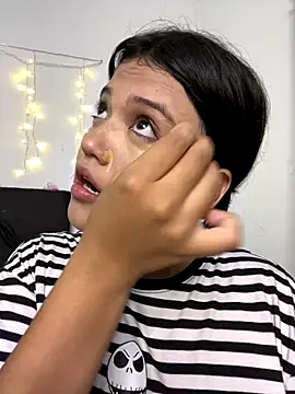 Snapshot of alisson_carolina73 chatting on October 26, 9:10 pm alisson carolina73 online show from October 26, 9:10 pm