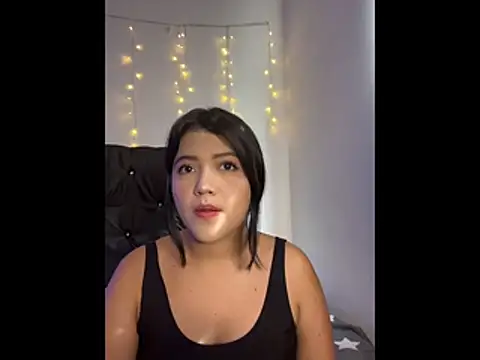 Snapshot of alisson_carolina73 chatting on November 17, 7:08 pm alisson carolina73 online show from November 17, 7:08 pm