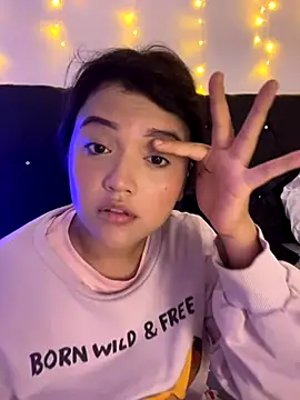 Snapshot of alisson_carolina73 chatting on November 20, 10:42 pm alisson carolina73 online show from November 20, 10:42 pm