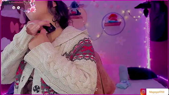 kiki cavilll online show from December 2, 2:01 pm