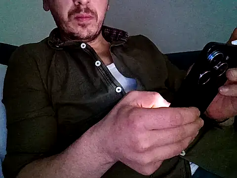 keremcim online show from April 6, 3:59 am