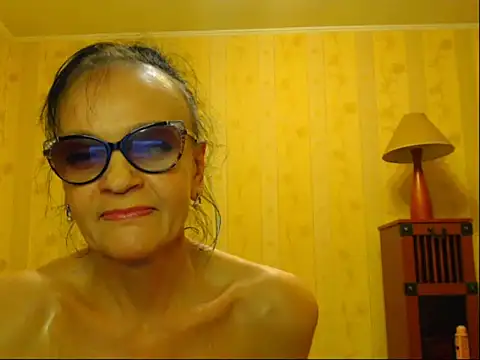 Snapshot of Valentina3859 chatting on March 9, 9:46 pm Valentina3859 online show from March 9, 9:46 pm