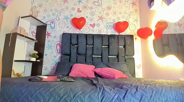 KOURTNEY-- online show from February 26, 4:47 am