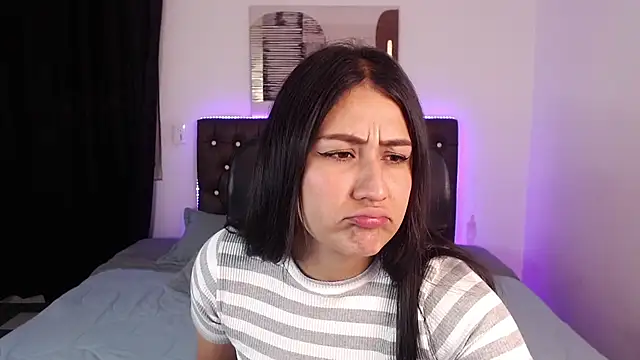 mia aira online show from December 20, 2:27 pm