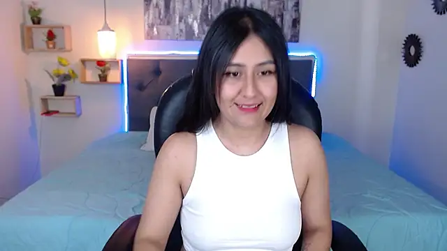 mia aira online show from January 27, 8:17 pm