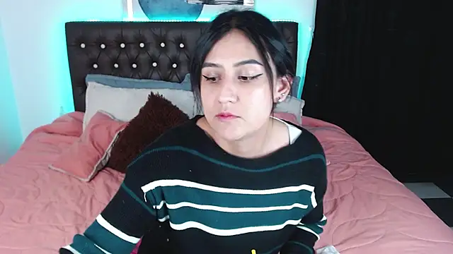 mia aira online show from February 28, 7:35 pm