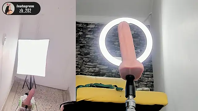 zoe backer online show from April 5, 11:29 am