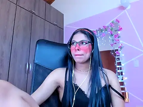  ALLYSON18  online show from March 13, 5:39 pm