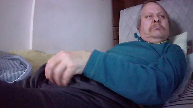 amylrmm1903 online show from February 8, 4:10 pm