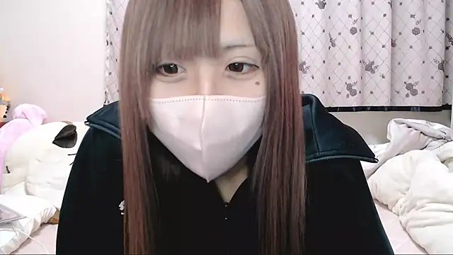  hiyor  online show from November 25, 8:20 pm