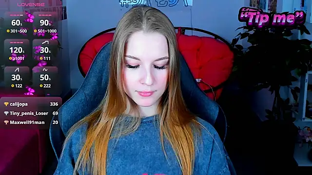 CuteMousee online show from January 4, 11:54 am