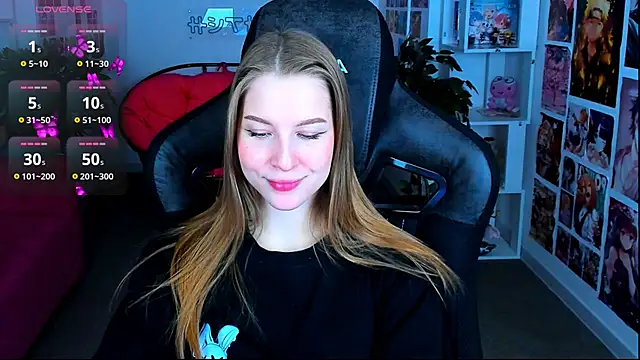 CuteMousee online show from February 12, 5:26 am