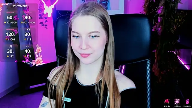 CuteMousee online show from February 25, 2:44 pm