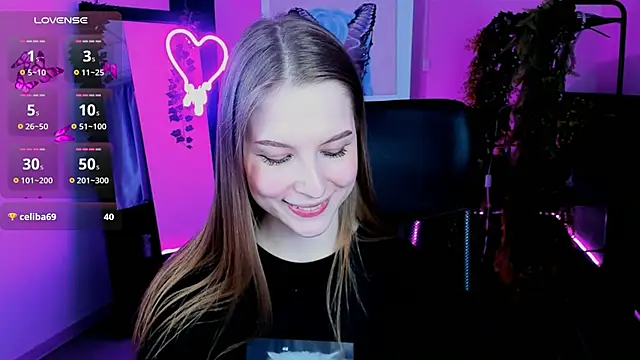 CuteMousee online show from February 25, 5:47 pm